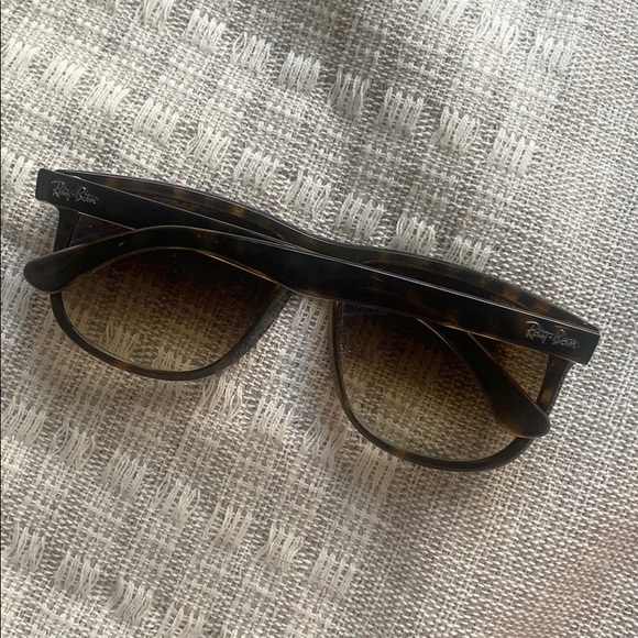 RayBan - Picture 3 of 3